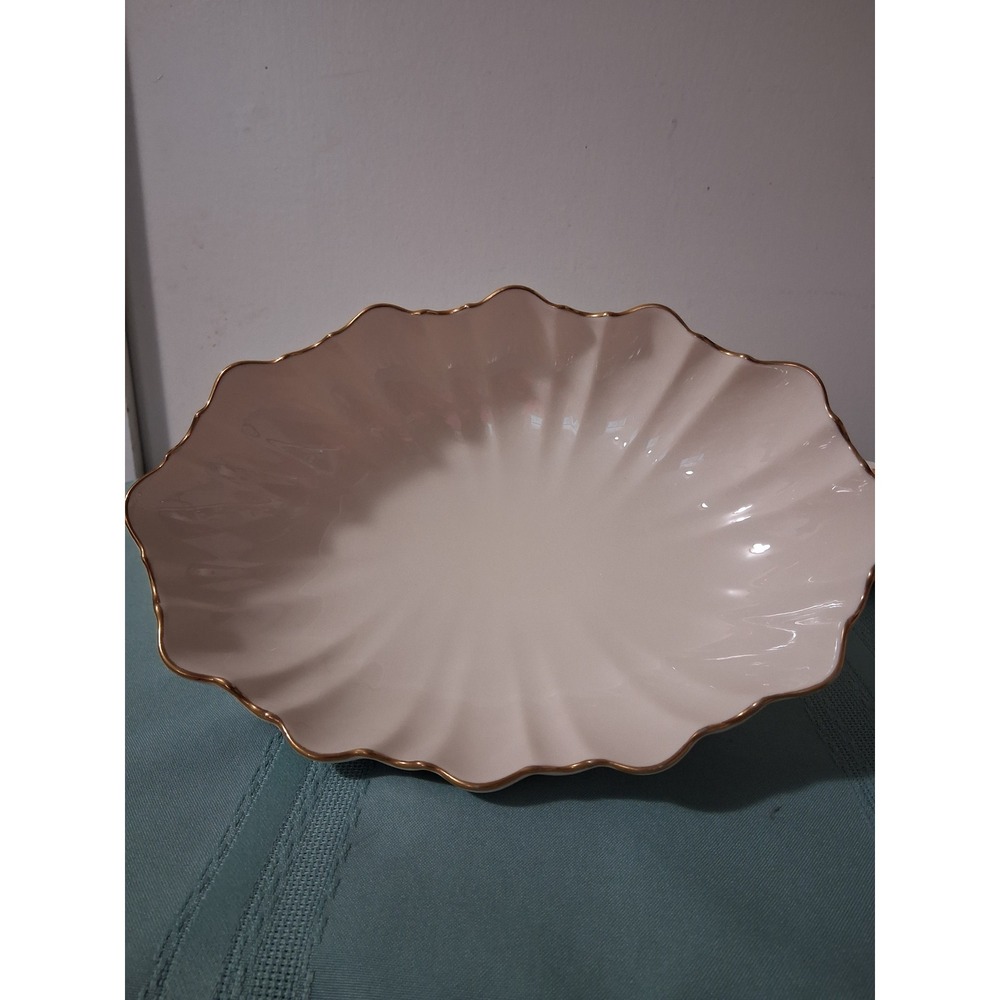 Lenox Ivory Porcelain Scalloped Oval Bowl Gold Trim Fluted Made in USA 11.5 Inch